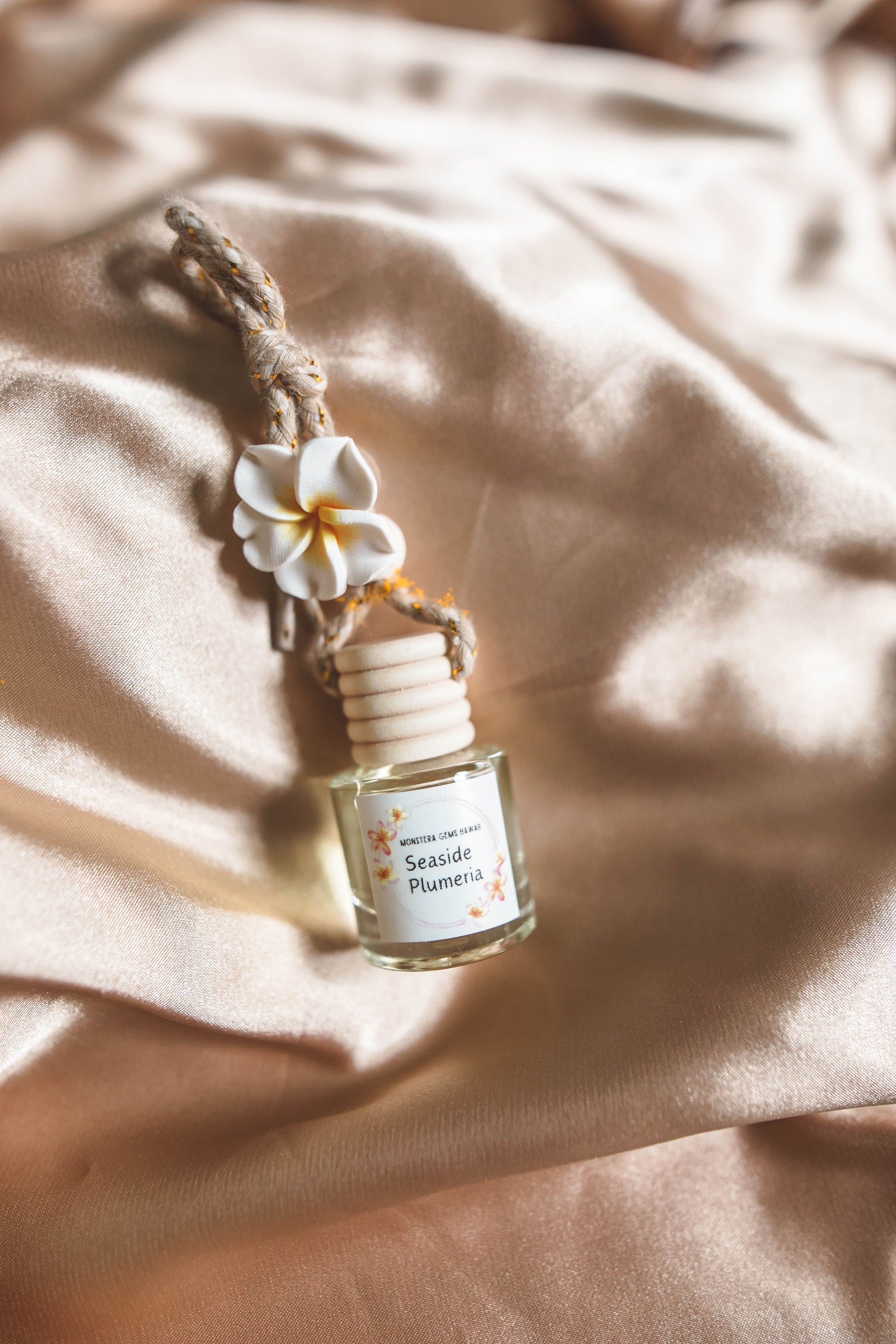 monstera perfume Pua Collection