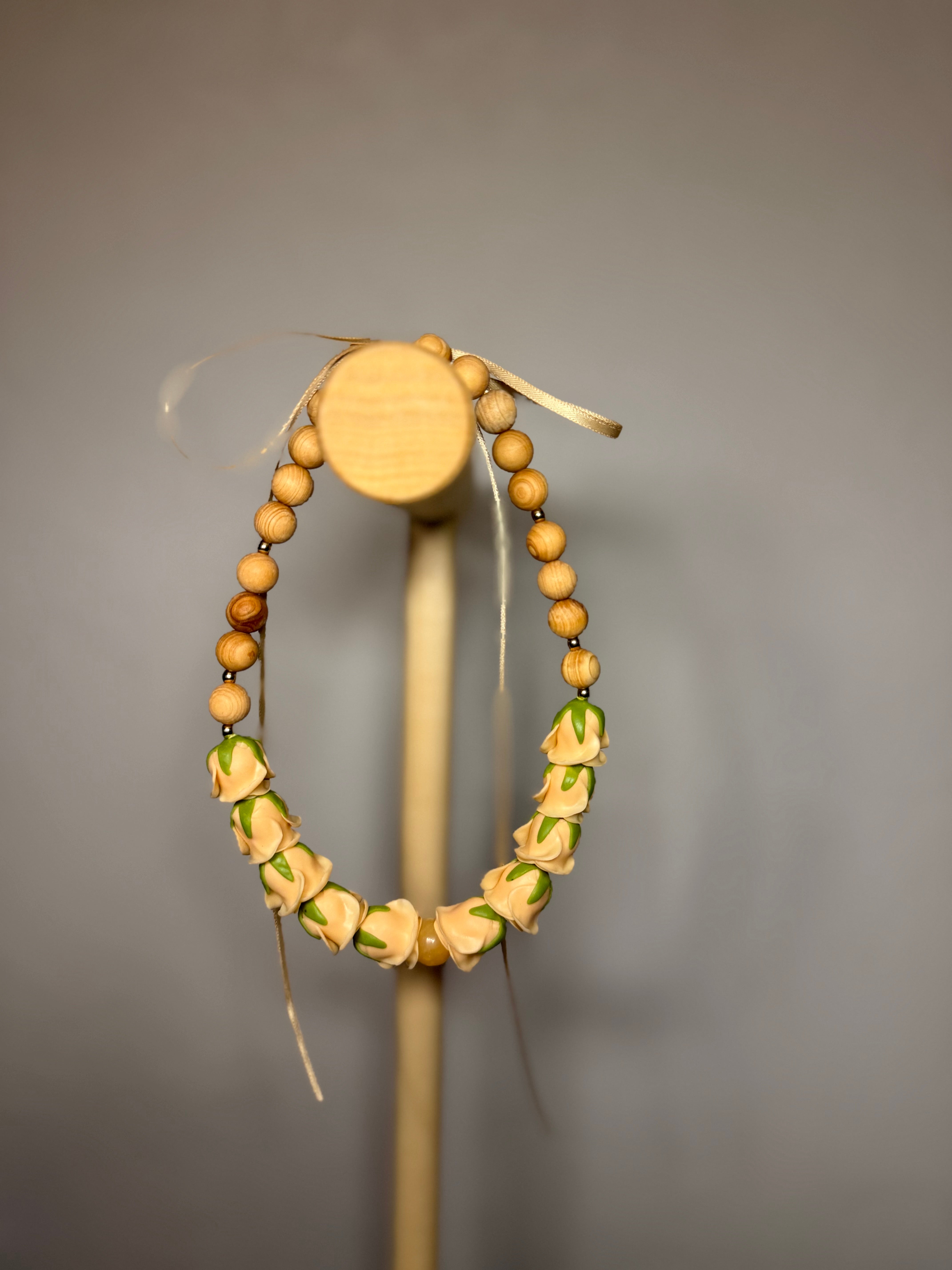 Car Lei with Sandalwood Beads