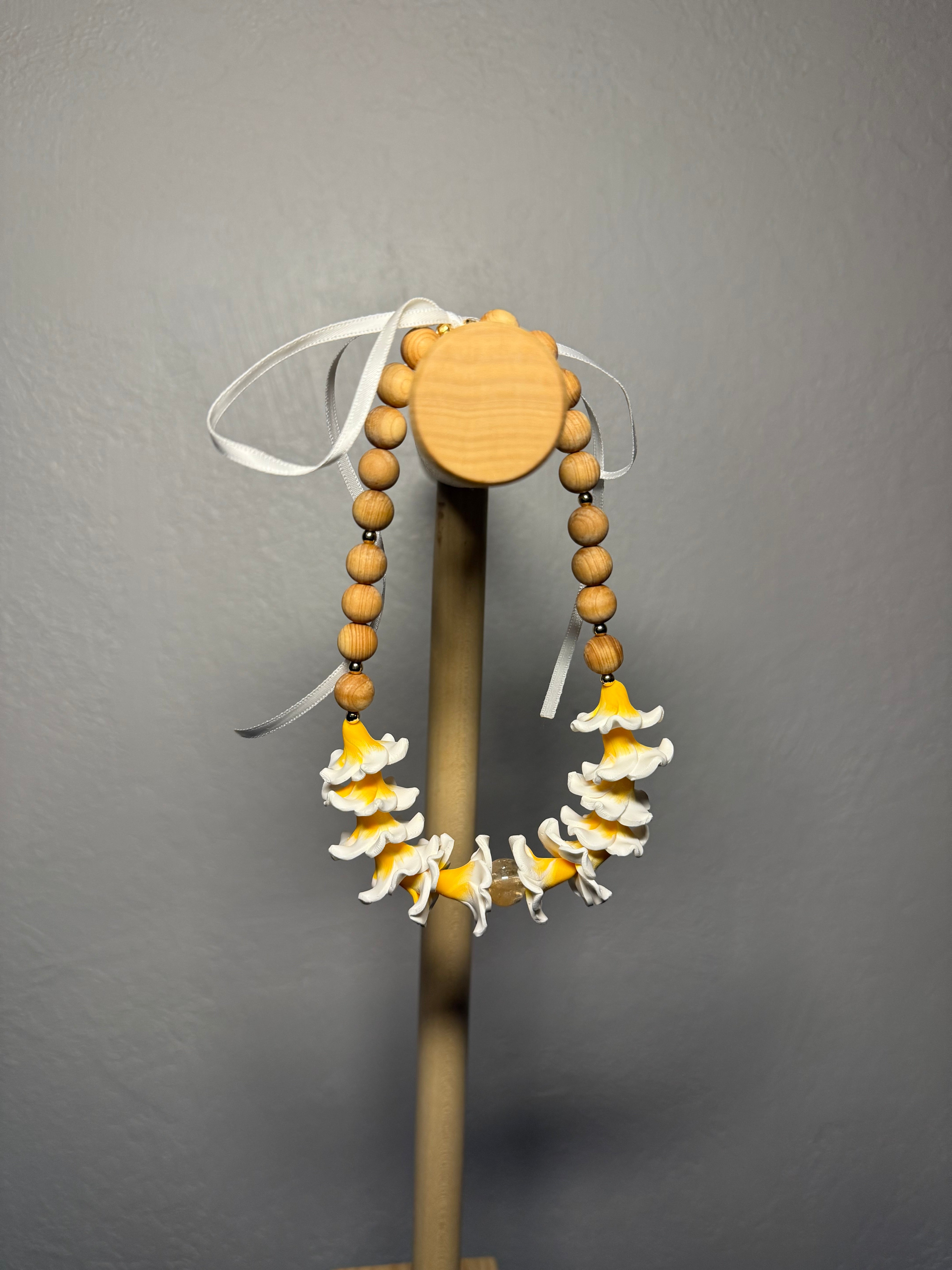 Car Lei with Sandalwood Beads