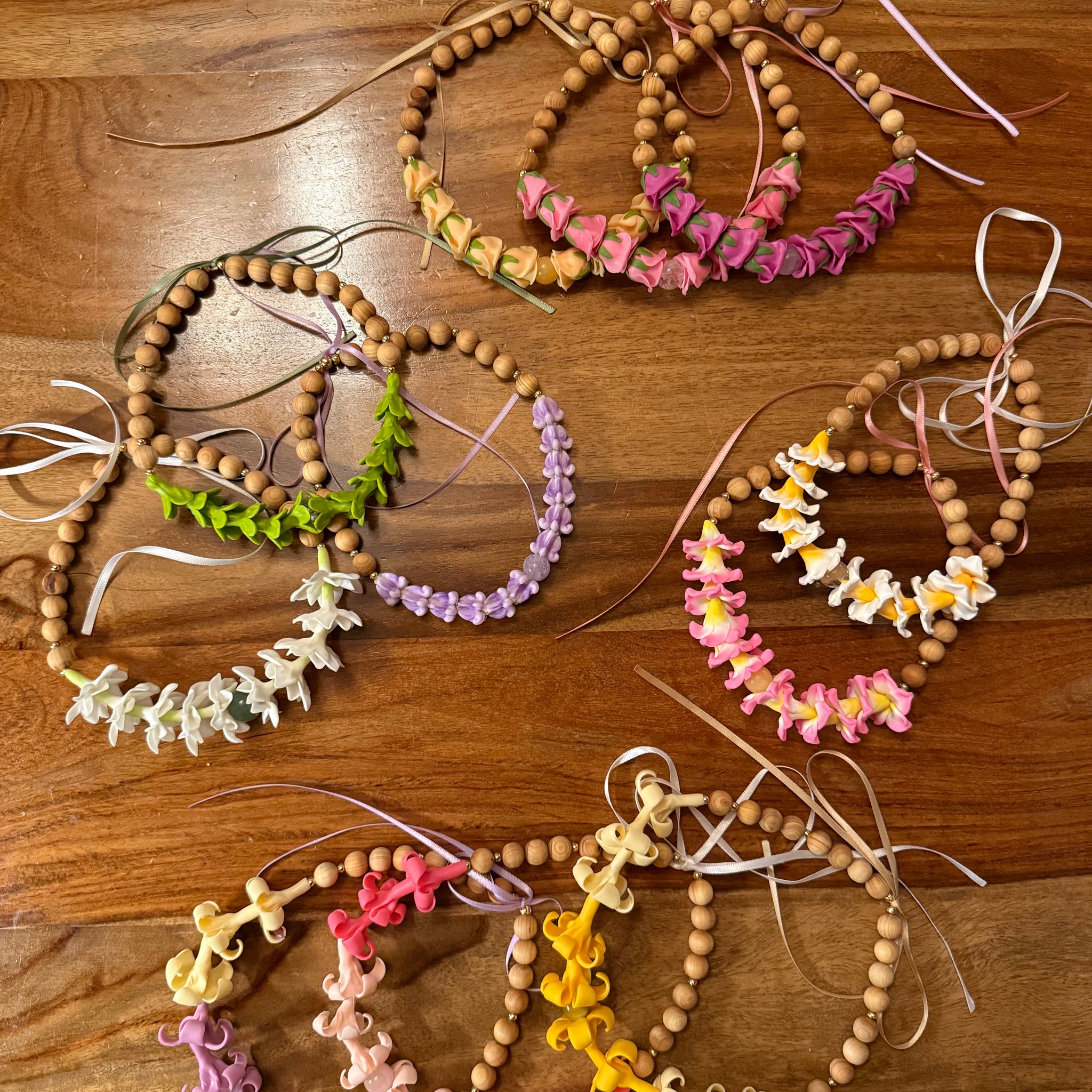 Car Lei with Sandalwood Beads